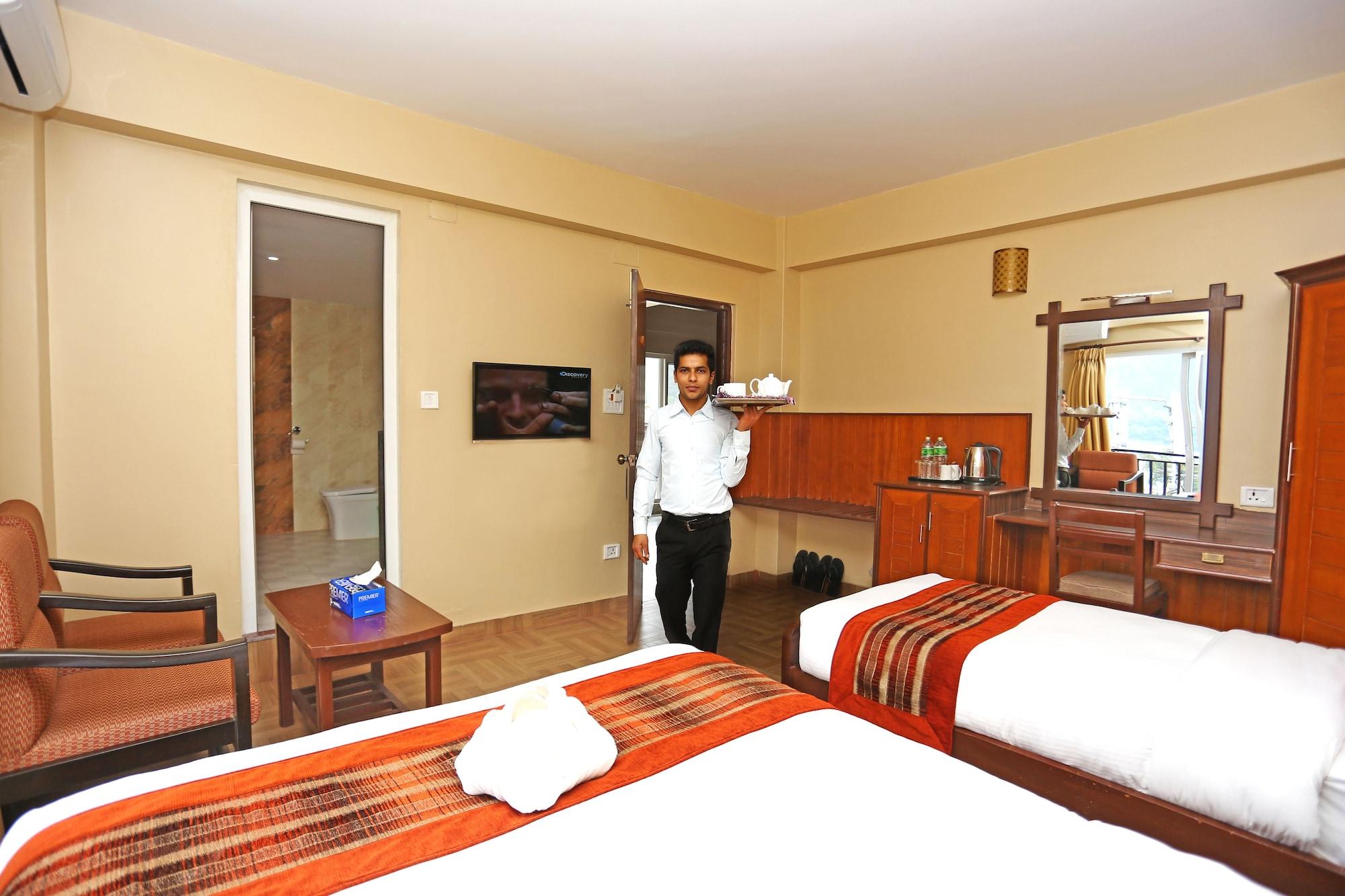 Pokhara Choice Inn Exterior photo