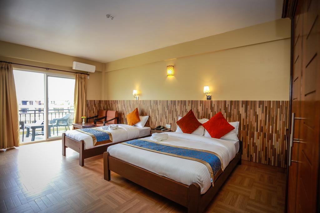Pokhara Choice Inn Exterior photo