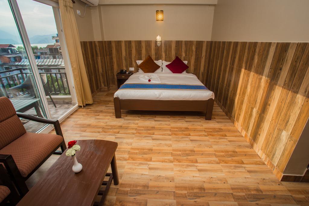 Pokhara Choice Inn Exterior photo