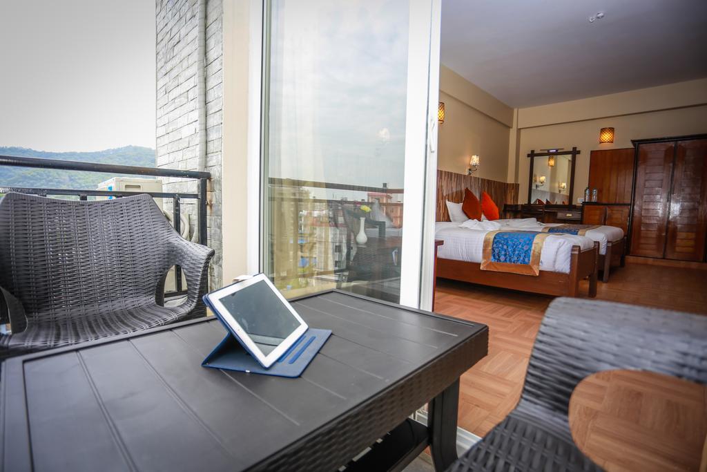 Pokhara Choice Inn Exterior photo