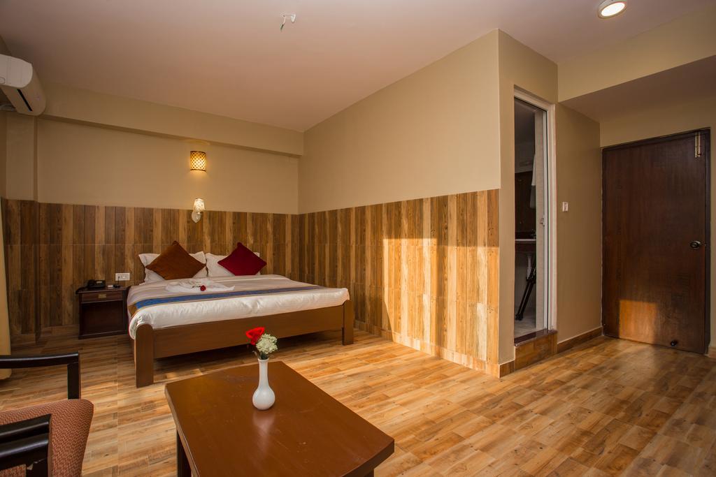 Pokhara Choice Inn Exterior photo