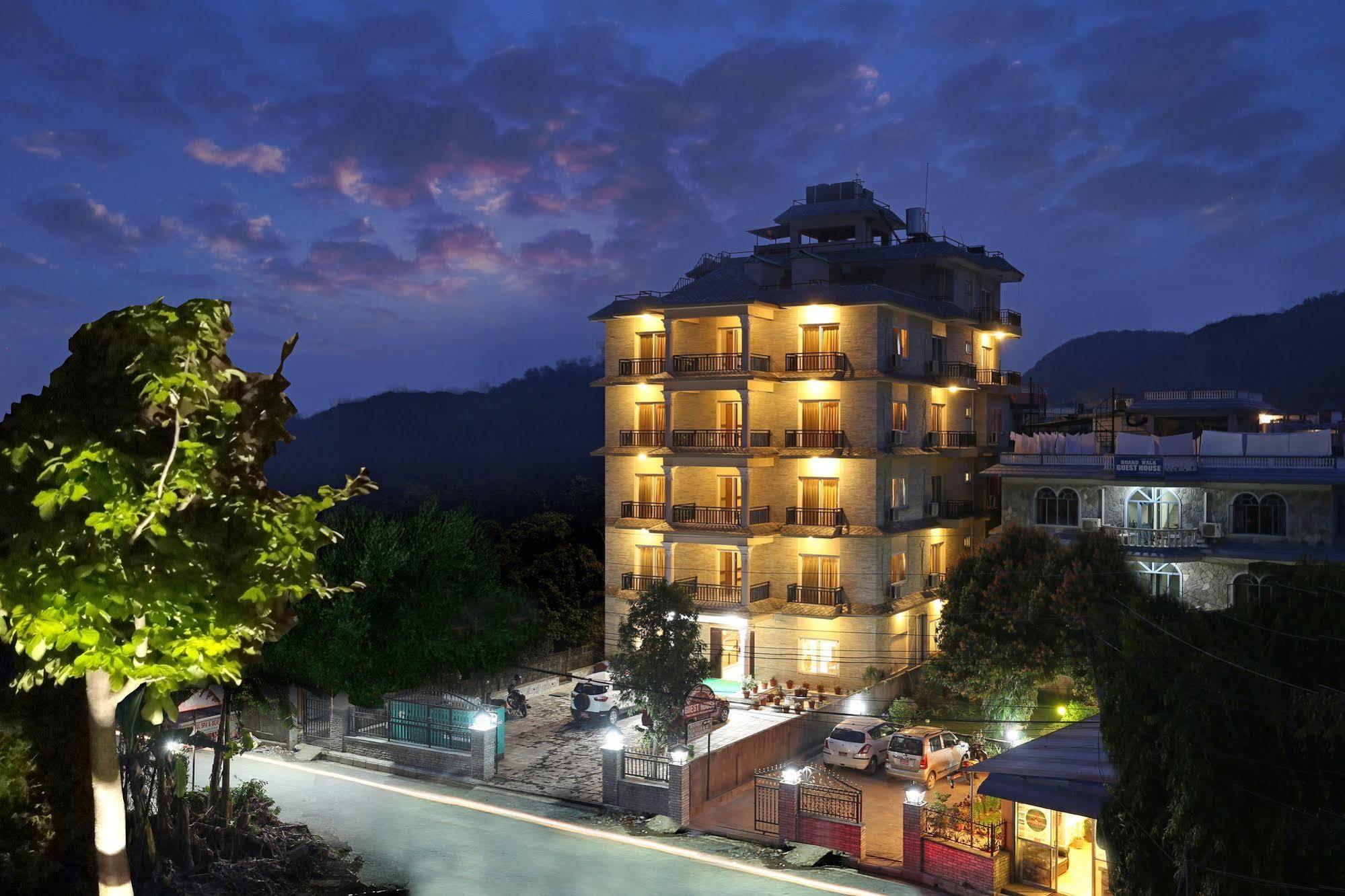 Pokhara Choice Inn Exterior photo